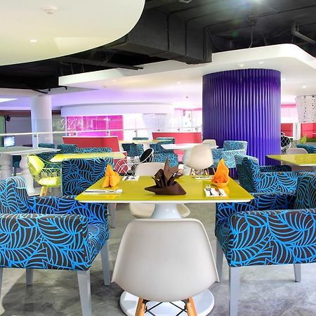 Berry Glee Thematic Hotel Kuta  Exterior photo